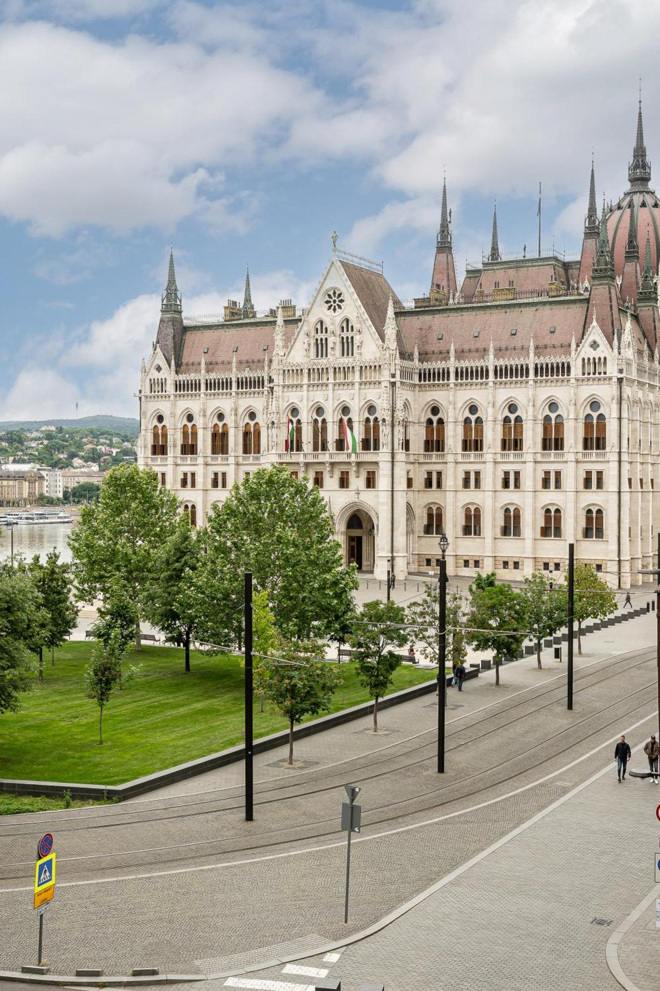 Breathless View Parliament 2 Luxury Suites With Terrace Free Parking Reservation Needed Budapeşte Dış mekan fotoğraf